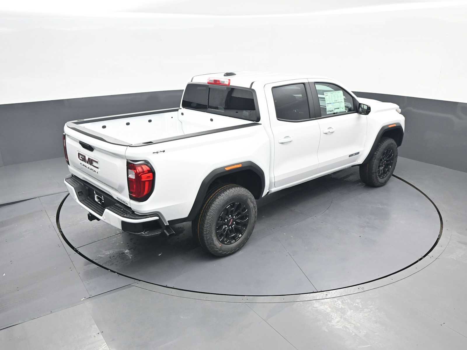New 2026 GMC Canyon Elevation w/ Convenience Package image 32