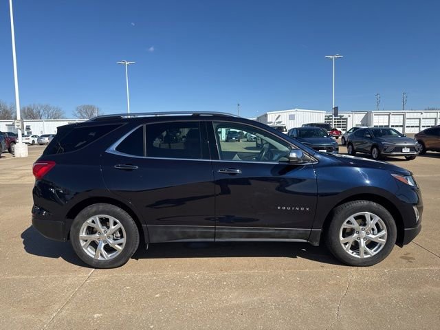 Used 2020 Chevrolet Equinox Premier image 2