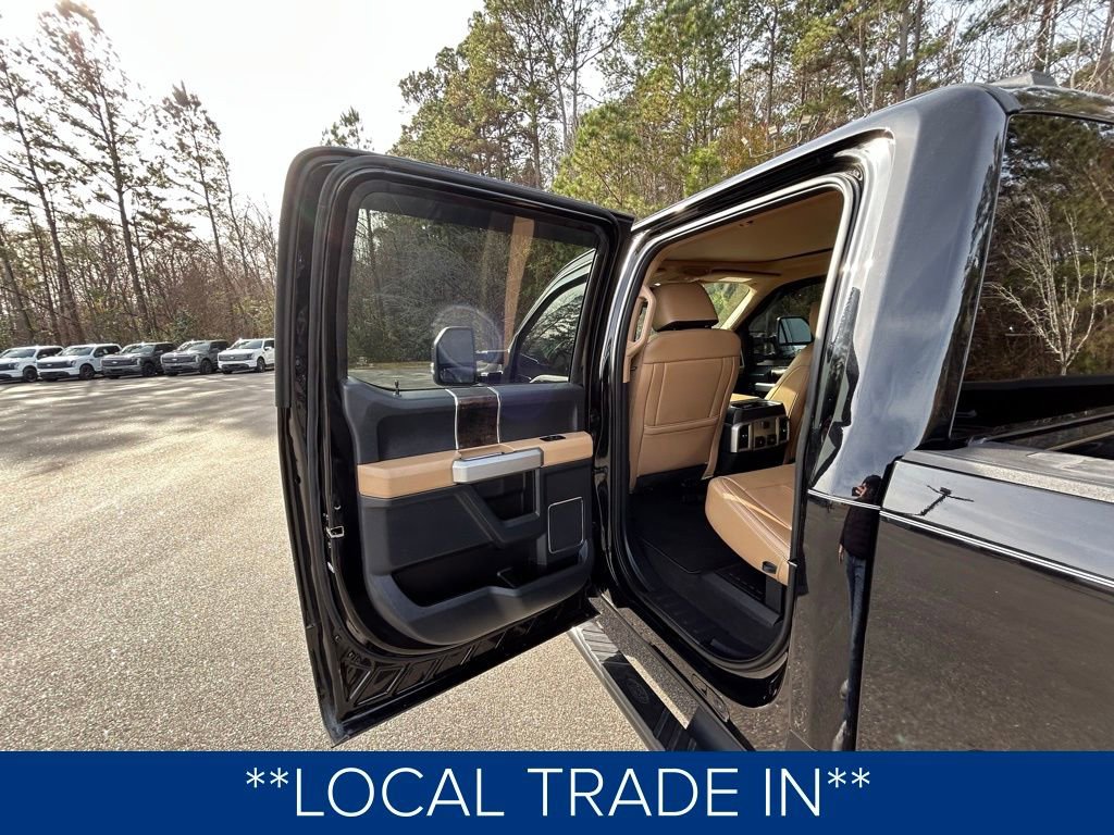 Used 2022 Ford F250 Lariat image 14