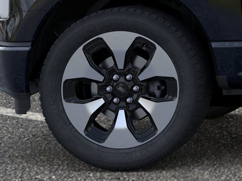 New 2025 Ford F150 Lightning Platinum AWD/4WD image 19