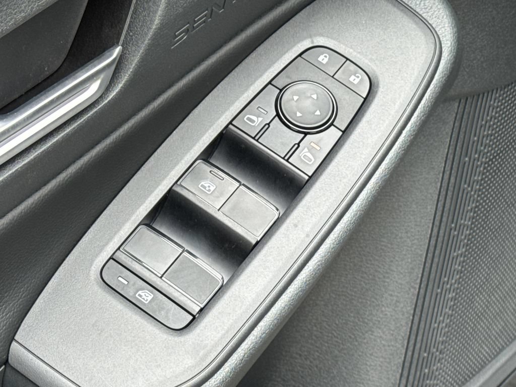 New 2026 Nissan Sentra SV w/ SV Convenience Package FWD image 8