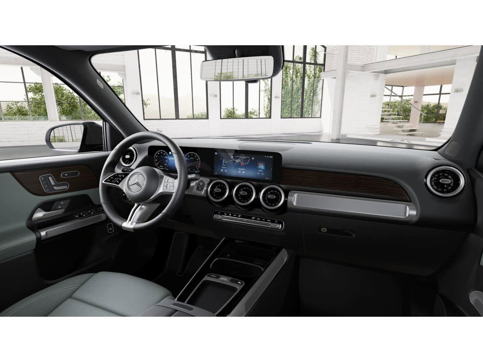 Used 2026 Mercedes-Benz GLB 250 image 5