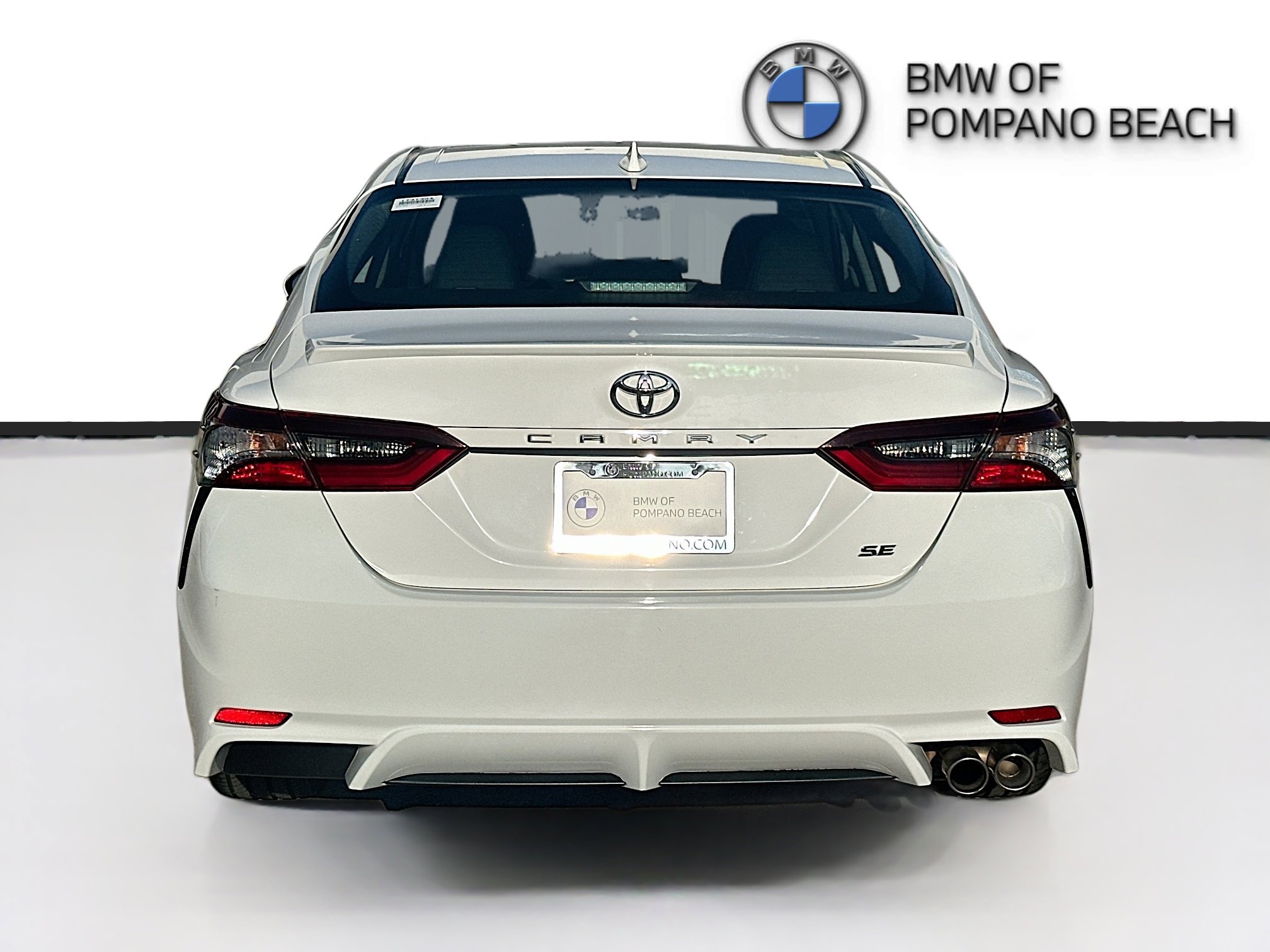 Used 2023 Toyota Camry SE image 6