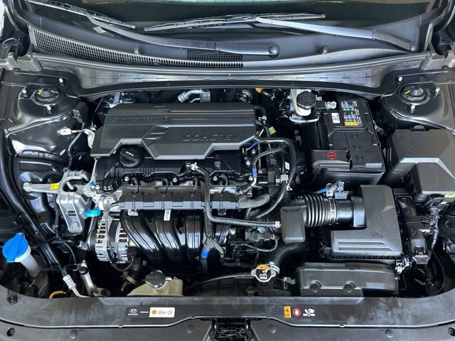 Certified 2026 Hyundai Elantra SE image 34