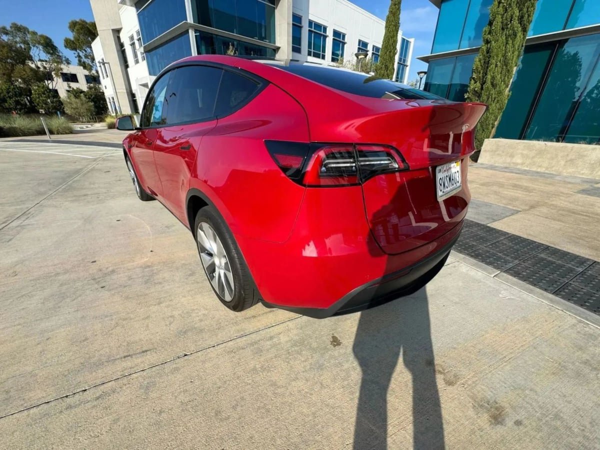 Used 2023 Tesla Model Y Long Range AWD/4WD image 8