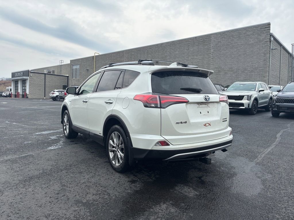 Used 2018 Toyota RAV4 Limited w/ Advanced Technology Package image 6