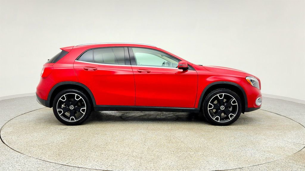 Used 2019 Mercedes-Benz GLA 250 4MATIC w/ Premium Package image 4