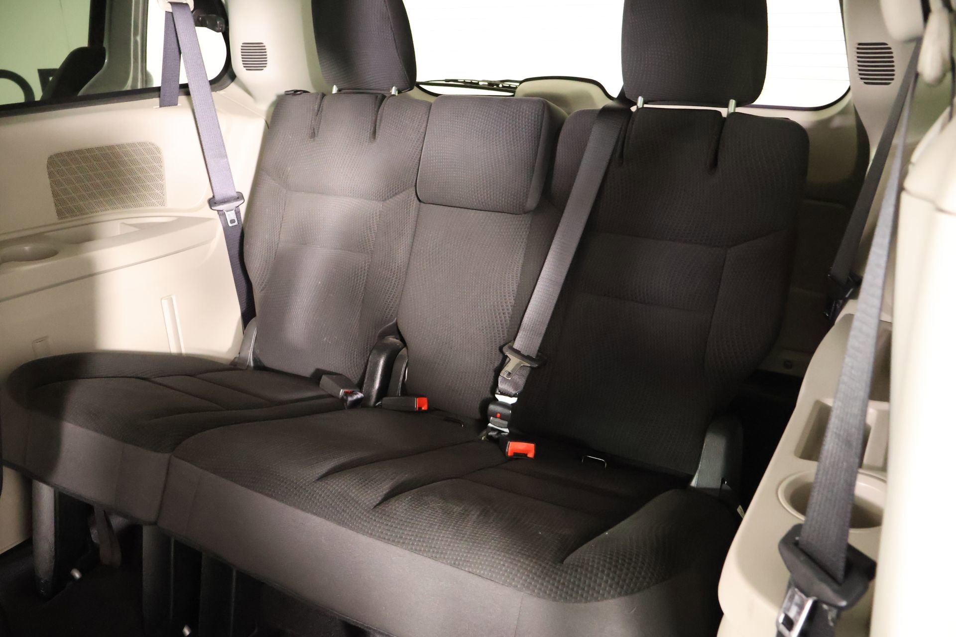 Used 2017 Dodge Grand Caravan SE w/ Power Window Group FWD image 12