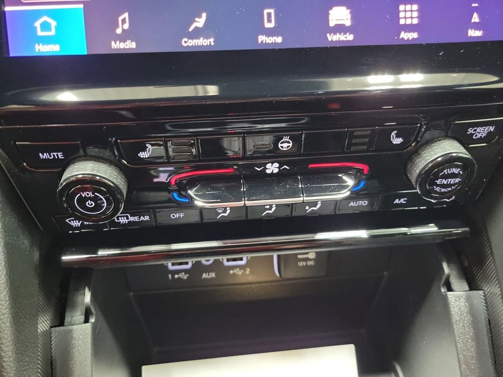 New 2025 Jeep Grand Cherokee L Limited w/ Black Appearance Package AWD/4WD image 27