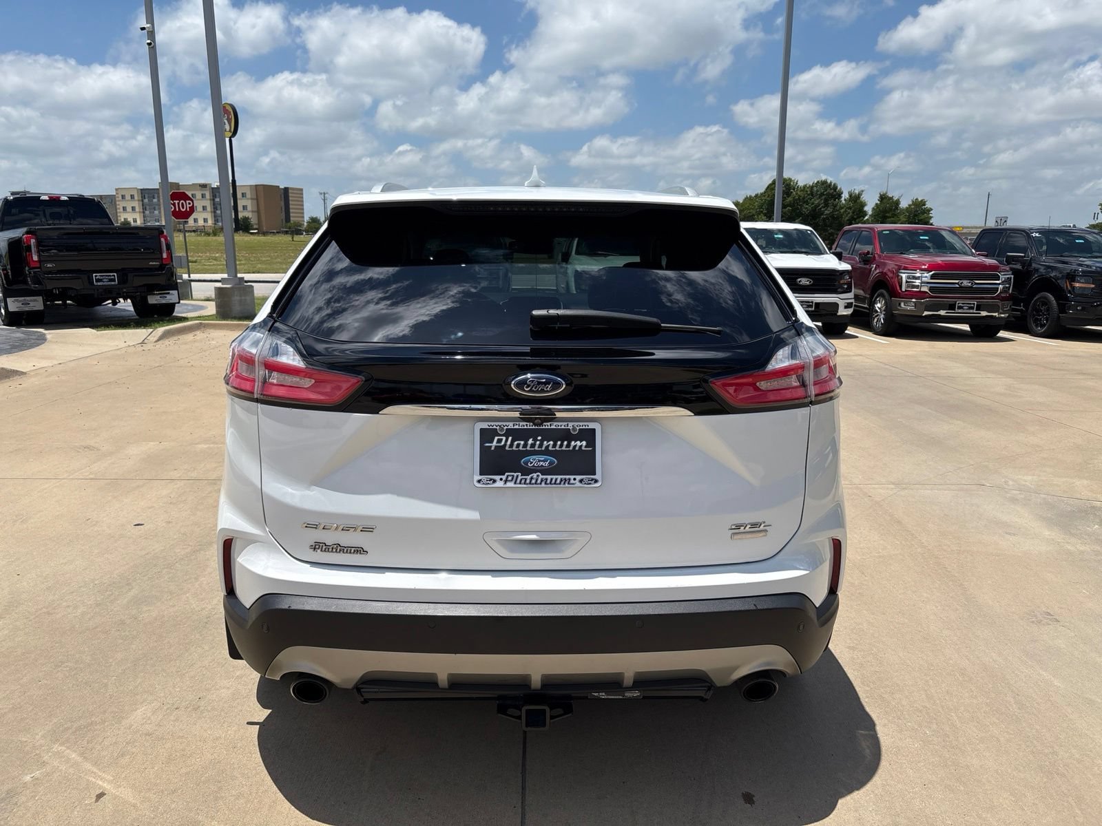 Used 2019 Ford Edge SEL w/ Equipment Group 201A FWD image 4
