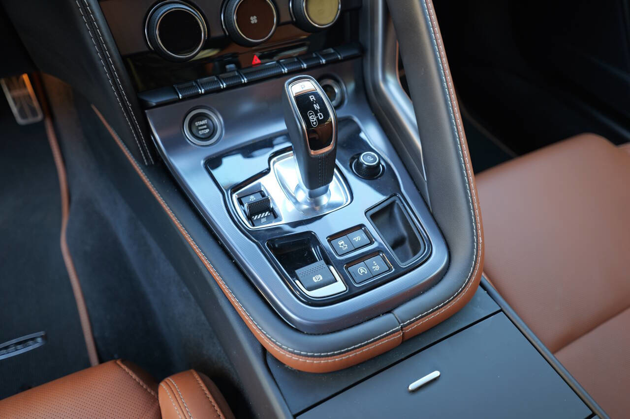 Used 2021 Jaguar F-TYPE R image 95