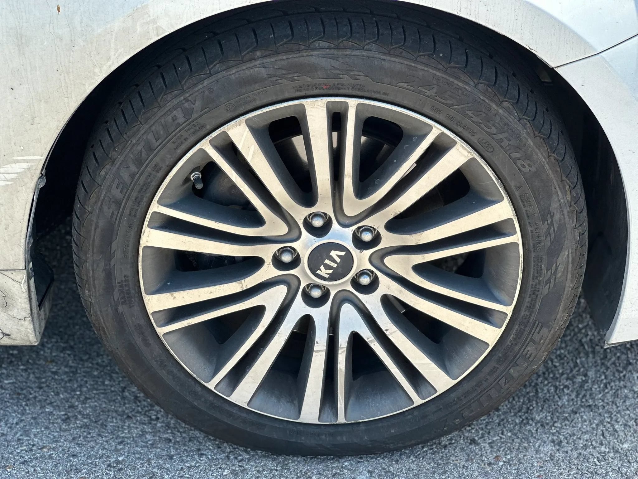 Used 2016 Kia Cadenza FWD image 27