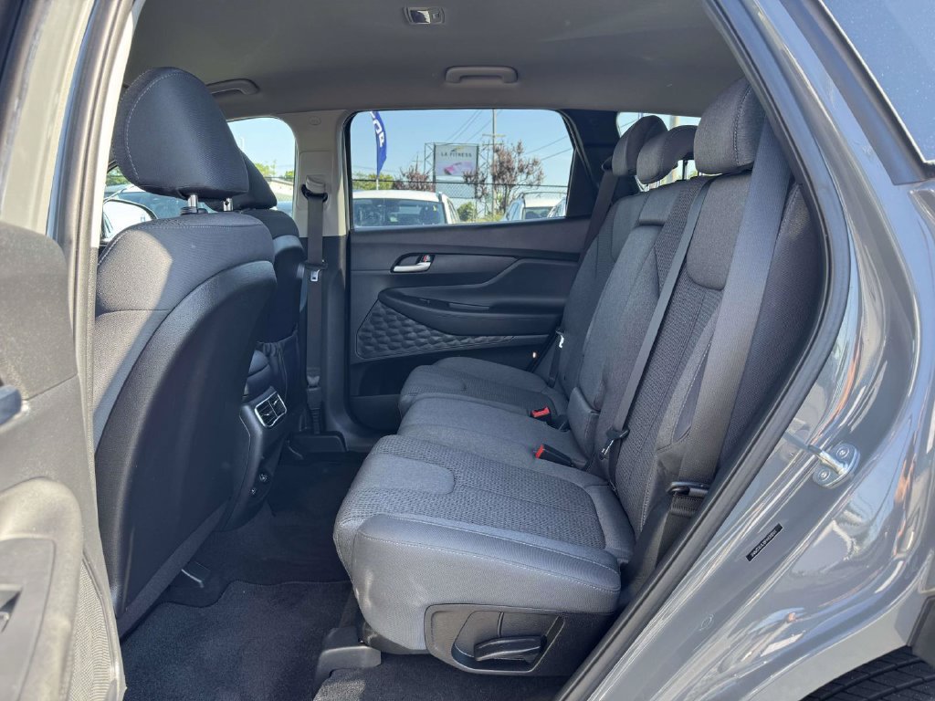 Used 2023 Hyundai Santa Fe SE AWD/4WD image 12