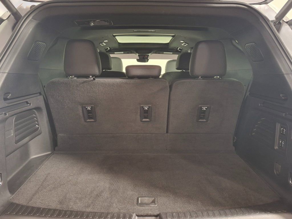 Used 2024 Chevrolet Traverse RS w/ LPO, Floor Liner Package image 32