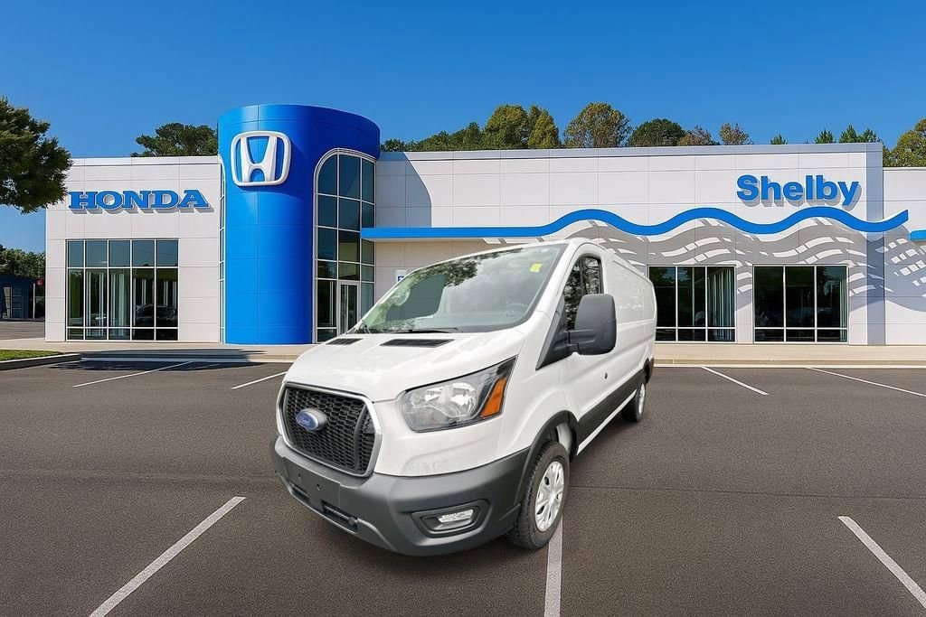 Used 2024 Ford Transit 250 Low Roof w/ Exterior Upgrade Package image 4