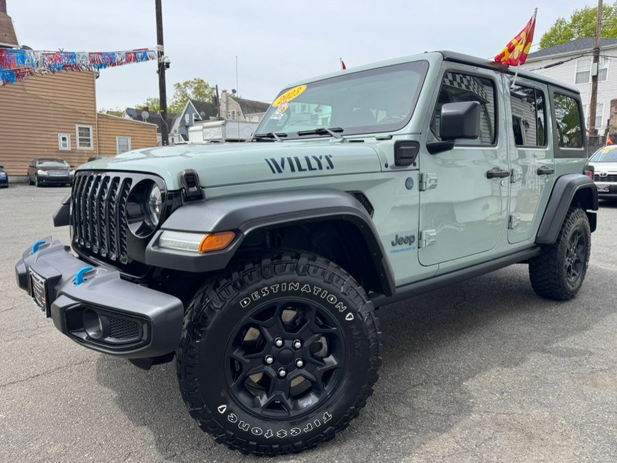 Used 2023 Jeep Wrangler Unlimited w/ Cold Weather Group AWD/4WD image 2