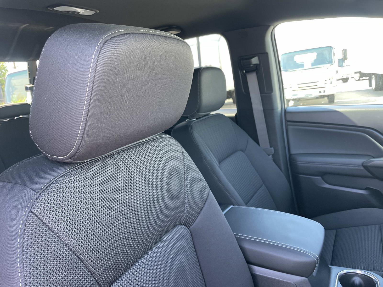 New 2026 GMC Canyon Elevation w/ Convenience Package image 28