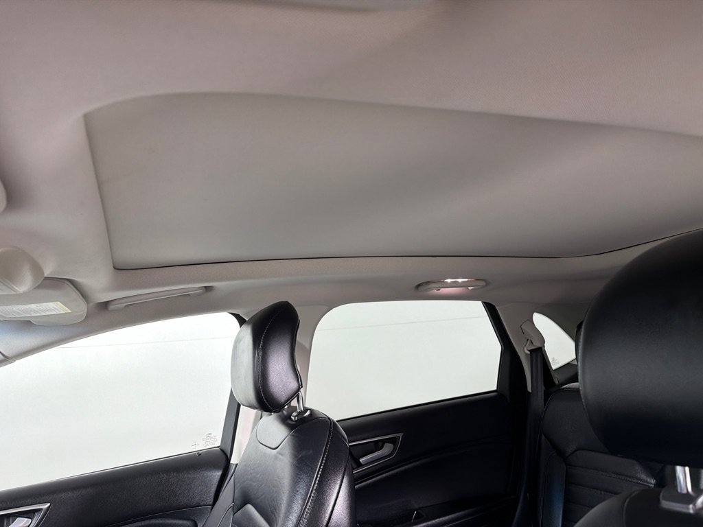 Used 2016 Ford Edge SEL w/ Equipment Group 201A FWD image 12