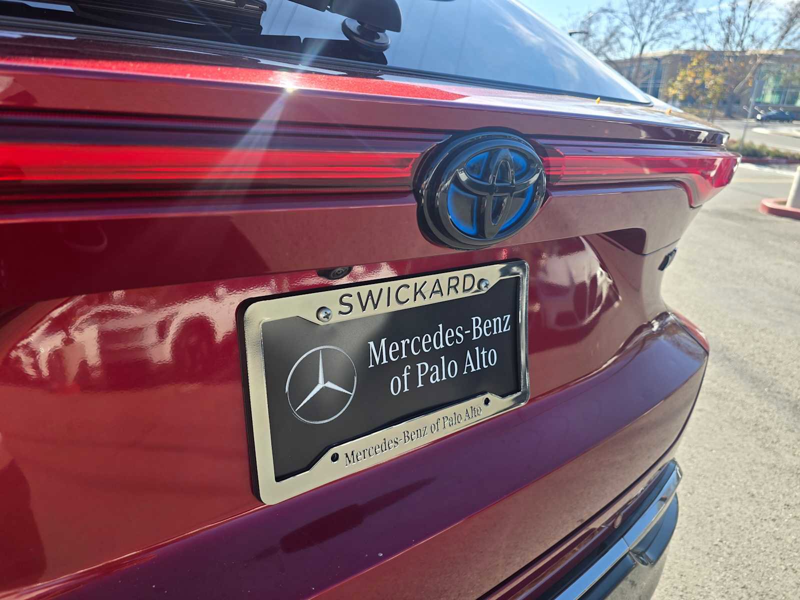 Used 2023 Toyota Venza Nightshade image 16