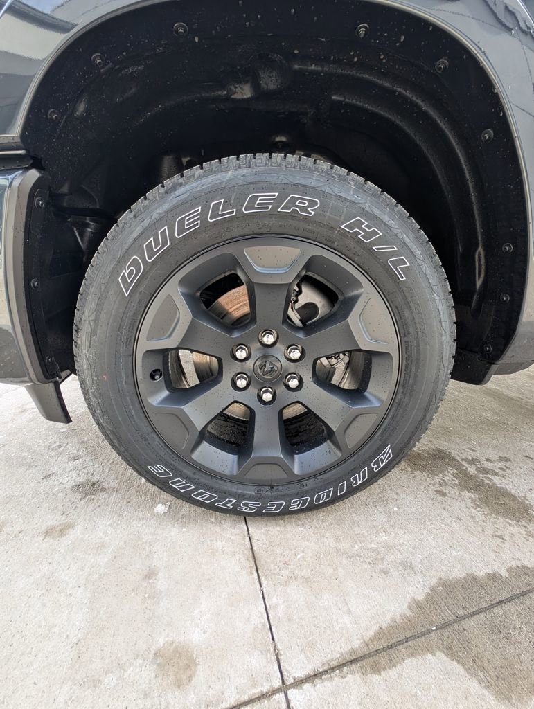 New 2026 RAM 1500 4x4 Crew Cab image 46