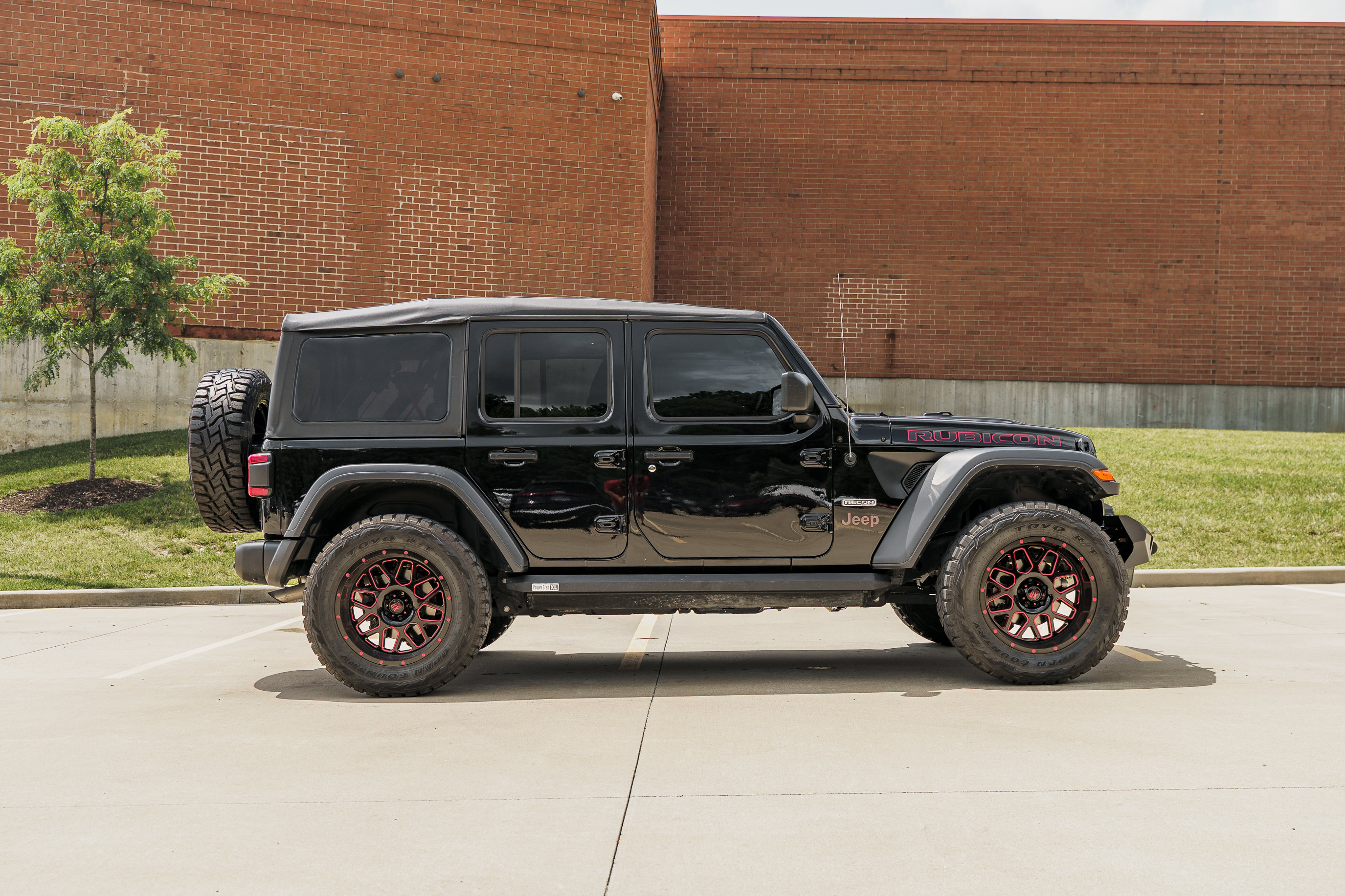 Used 2020 Jeep Wrangler Unlimited Rubicon w/ Quick Order Package 28Y Recon AWD/4WD image 3