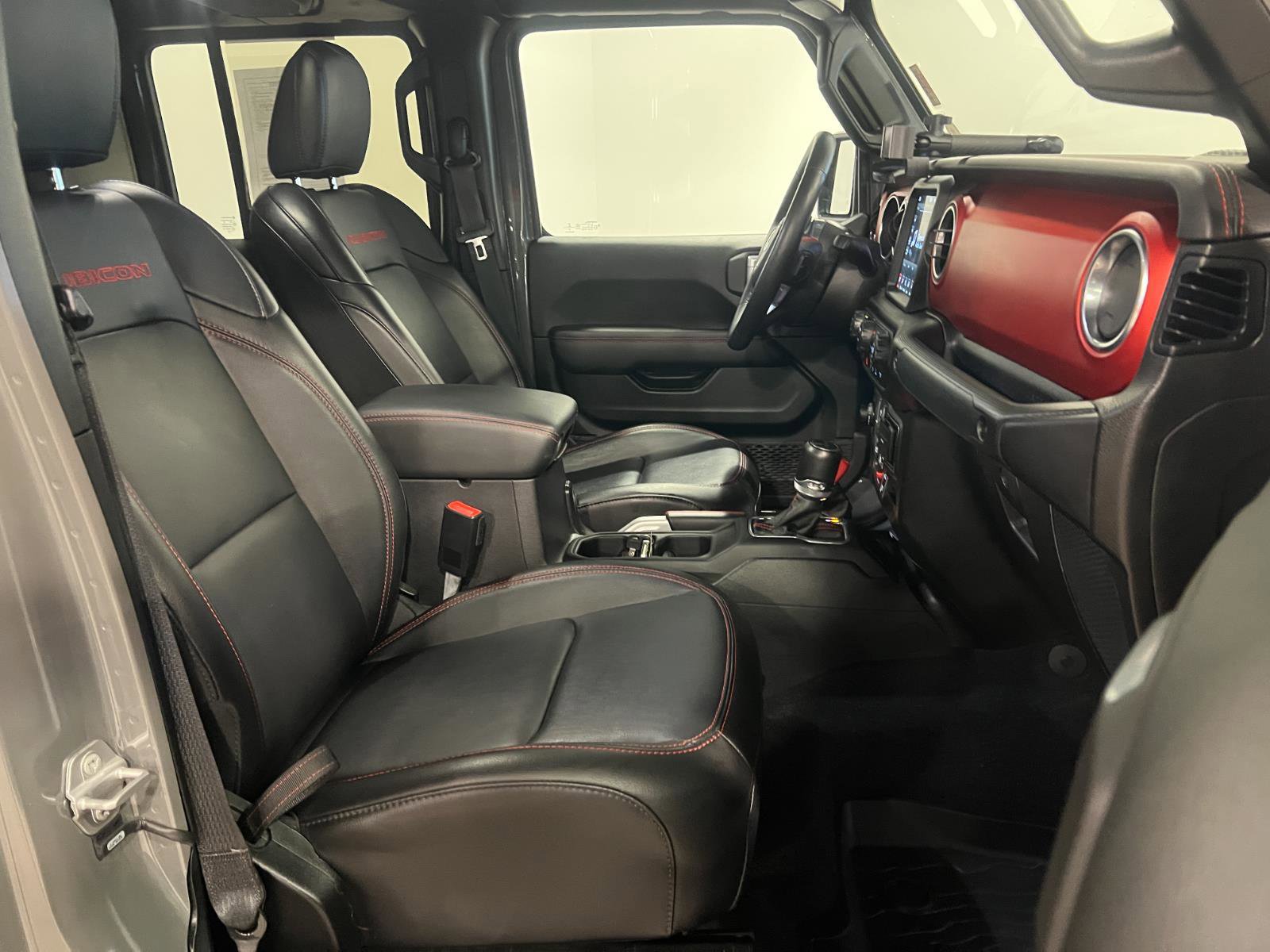 Used 2020 Jeep Gladiator Rubicon image 32