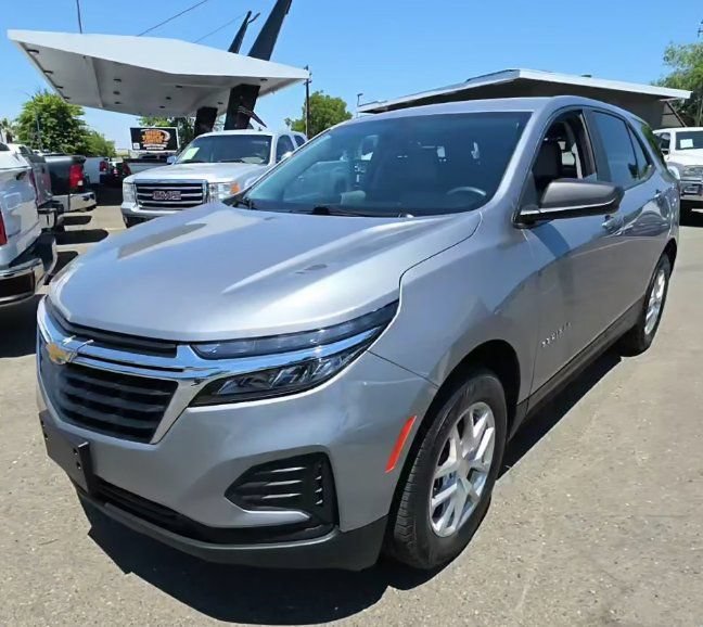 Used 2023 Chevrolet Equinox LS w/ LS Convenience Package AWD/4WD image 19