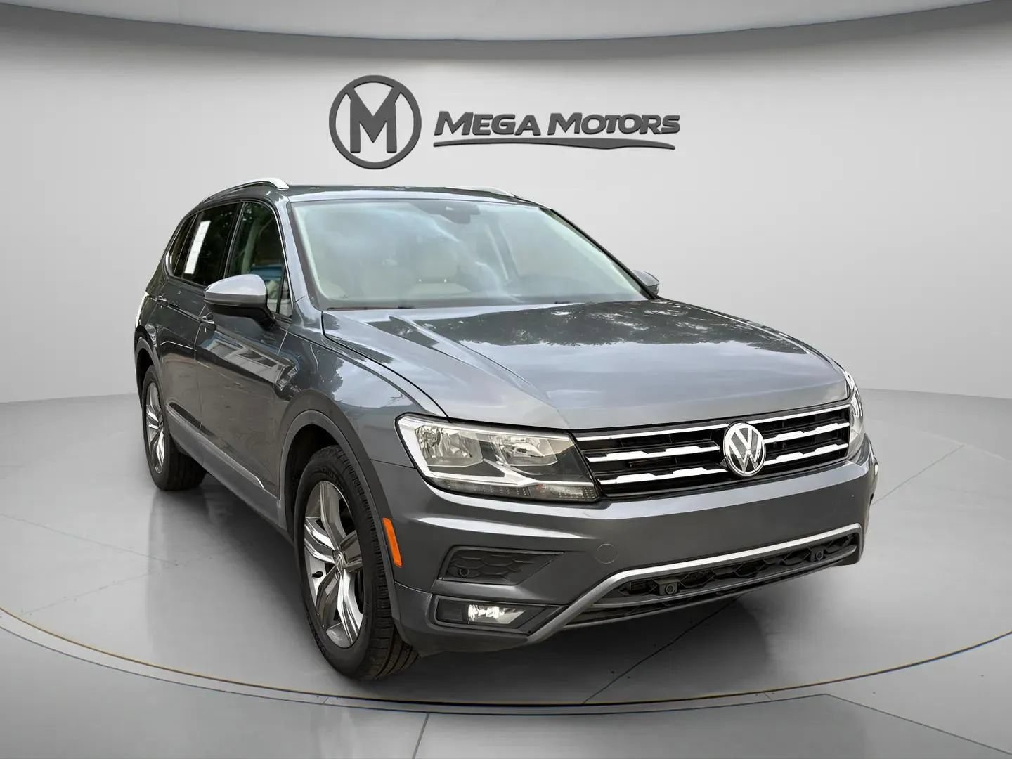 Used 2021 Volkswagen Tiguan SEL FWD image 8