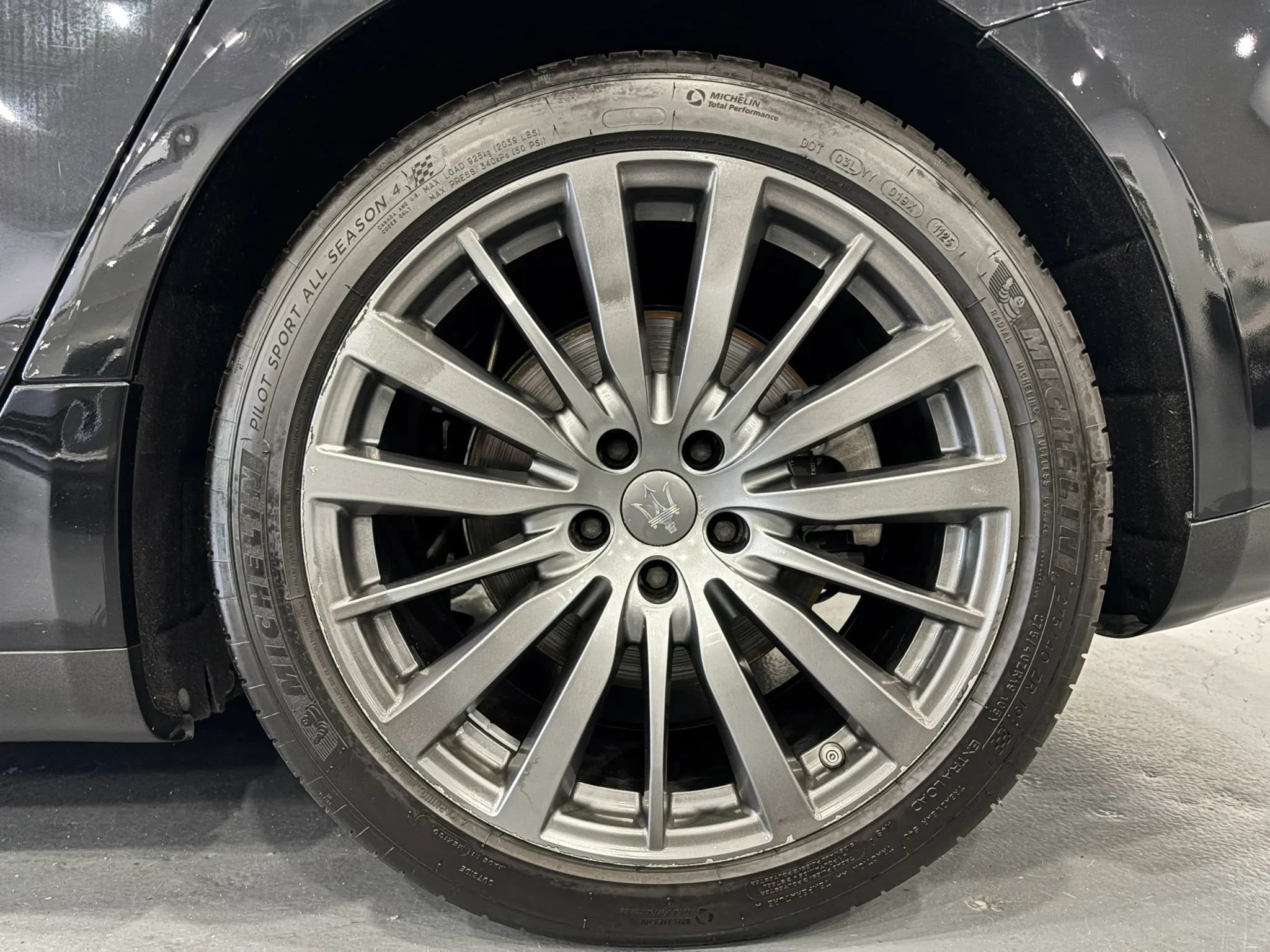 Used 2017 Maserati Ghibli RWD image 48