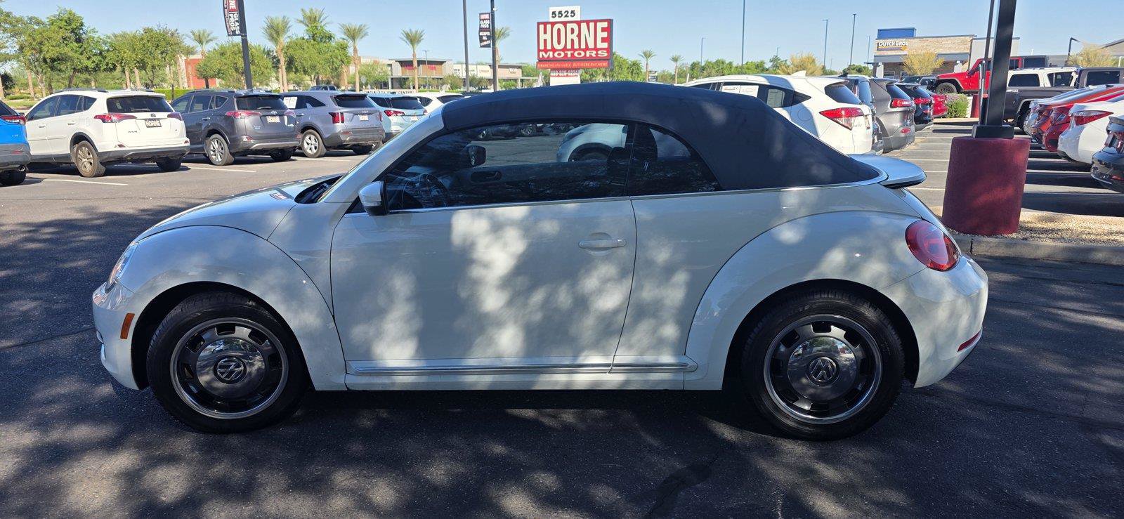 Used 2016 Volkswagen Beetle 1.8T Denim FWD image 8