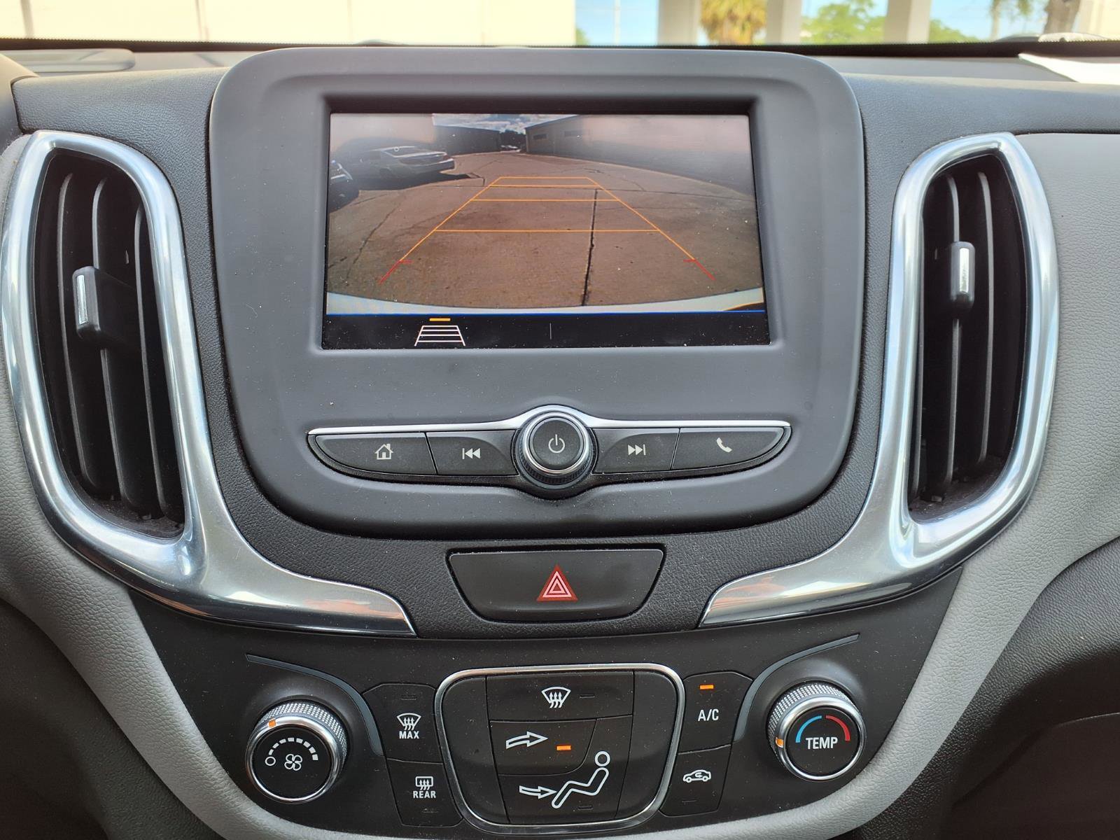 Used 2020 Chevrolet Equinox LS image 23