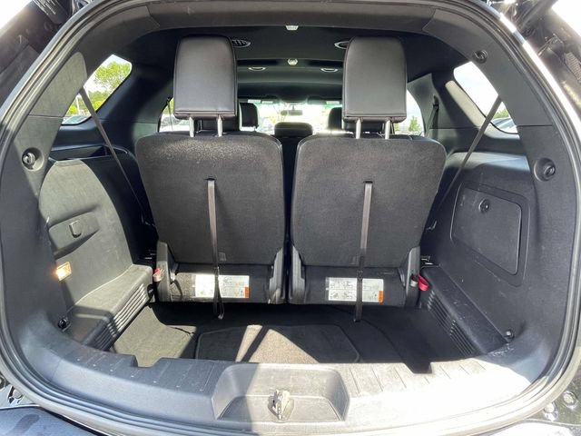Used 2016 Ford Explorer XLT w/ Equipment Group 202A FWD image 32