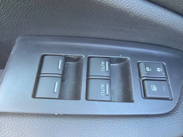 Used 2025 Honda Ridgeline Sport image 24