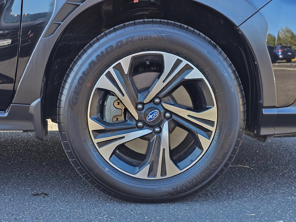 Certified 2025 Subaru Crosstrek 2.5i Premium AWD/4WD image 9
