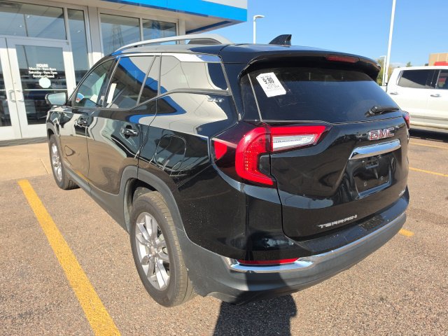 Used 2022 GMC Terrain SLT w/ Infotainment Package II AWD/4WD image 6