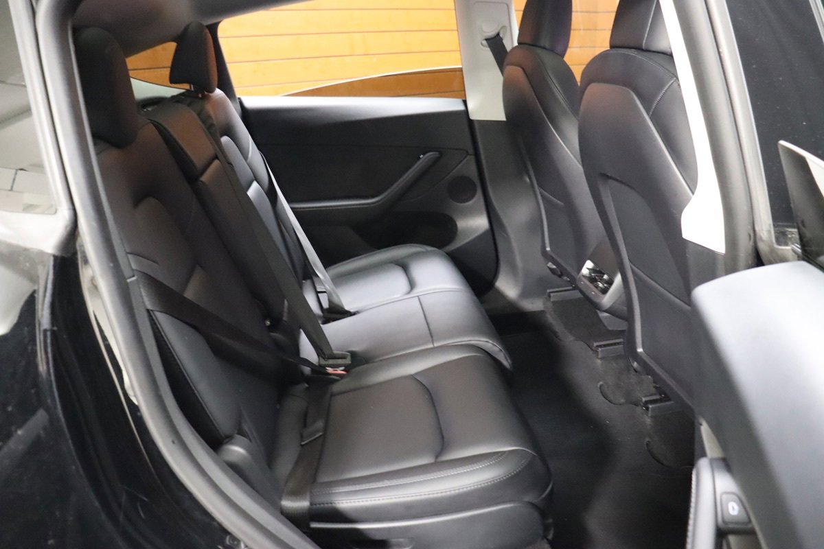 Used 2022 Tesla Model Y Long Range AWD/4WD image 55