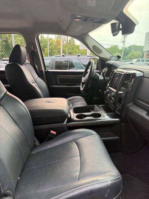 Used 2018 RAM 2500 Laramie w/ Sport Appearance Group AWD/4WD image 7