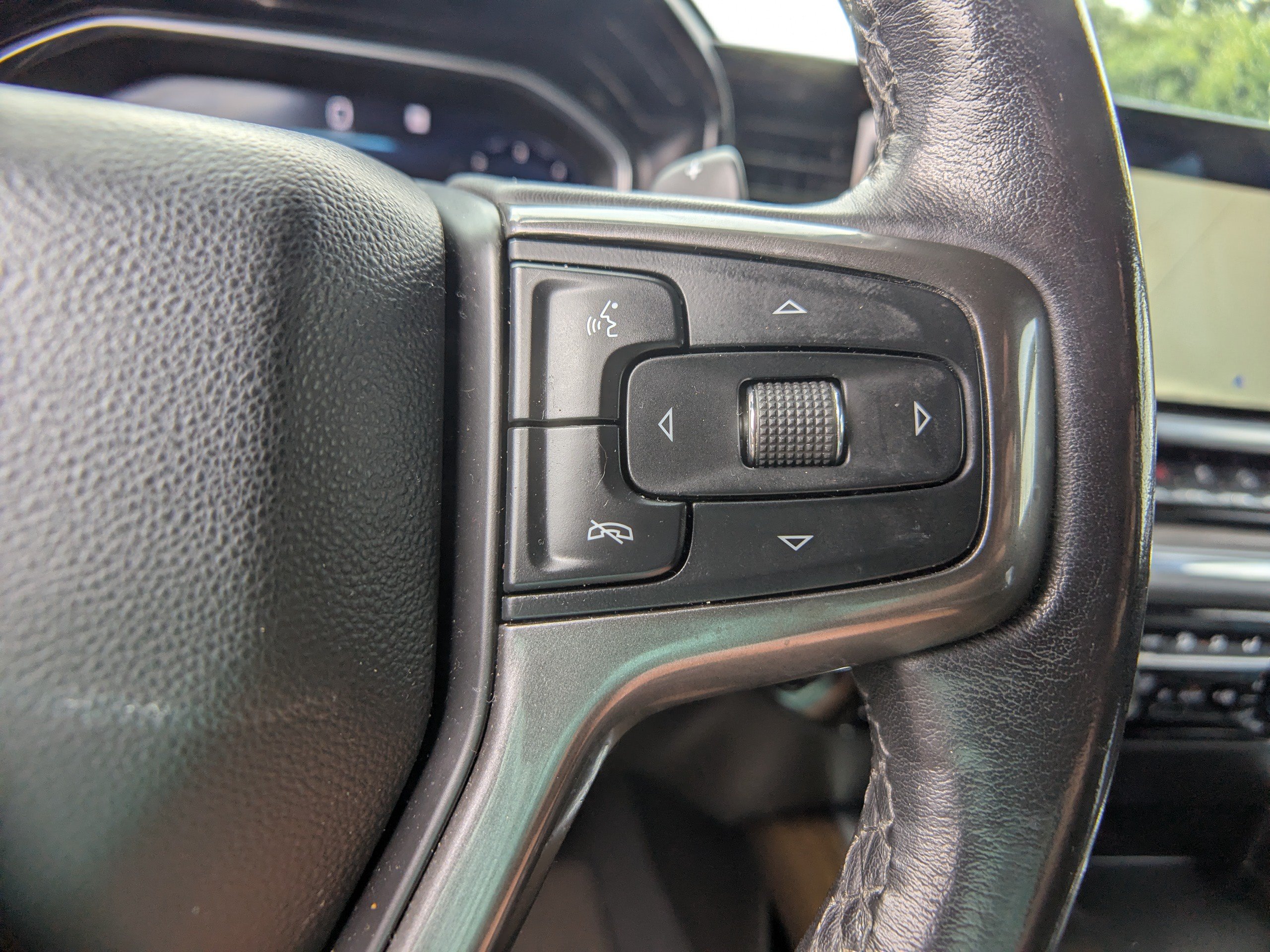 Used 2023 Chevrolet Silverado 1500 High Country w/ Z71 Off-Road Package AWD/4WD image 26
