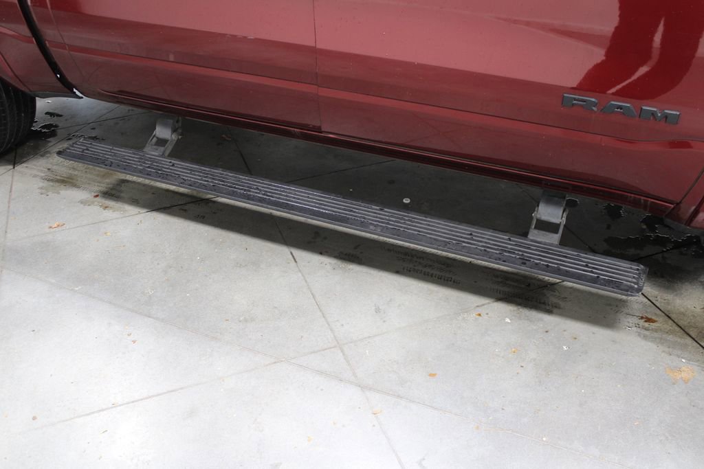 Used 2021 RAM 1500 Limited w/ Night Edition image 11