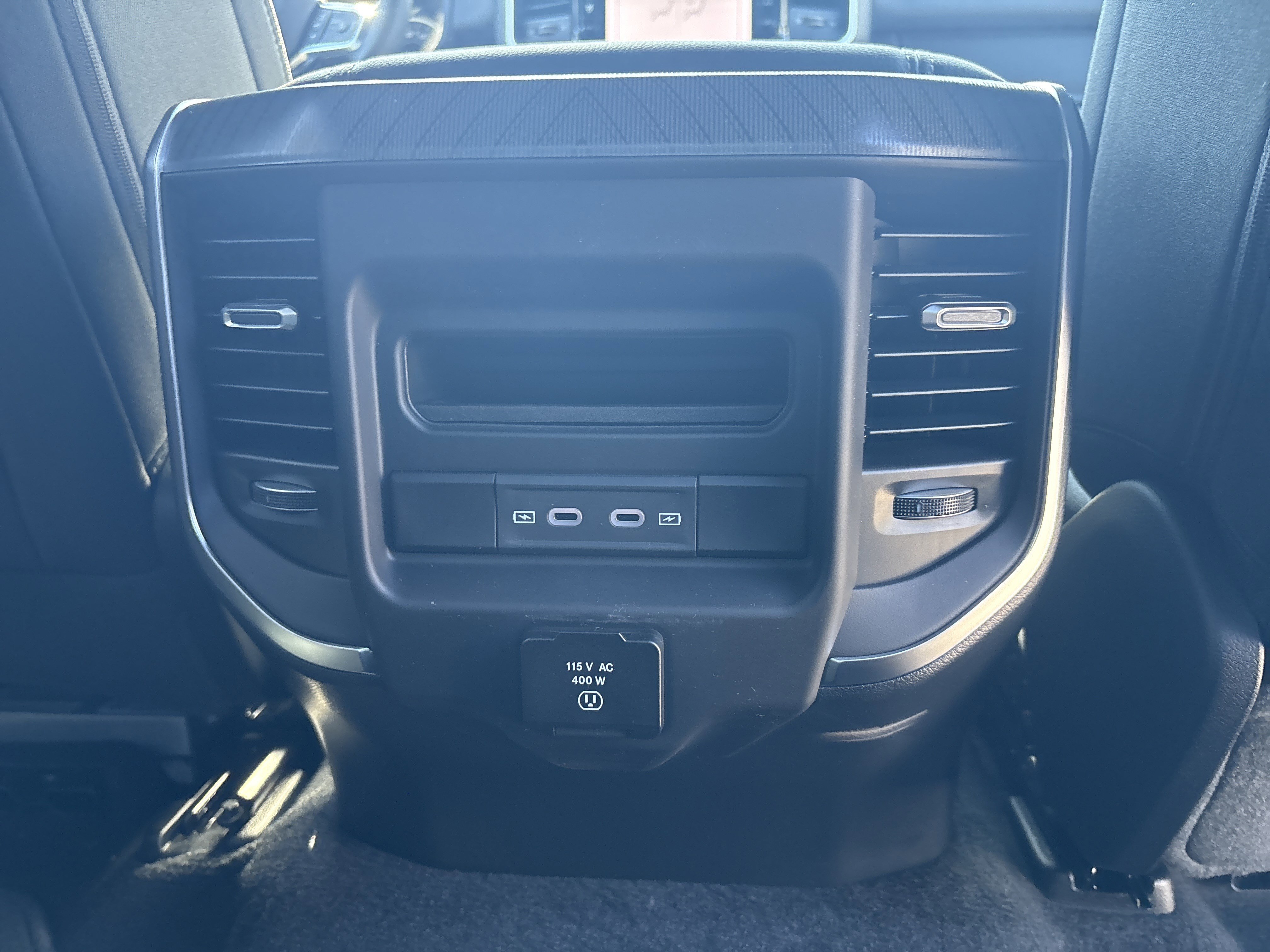 New 2026 RAM 1500 4x4 Crew Cab image 17