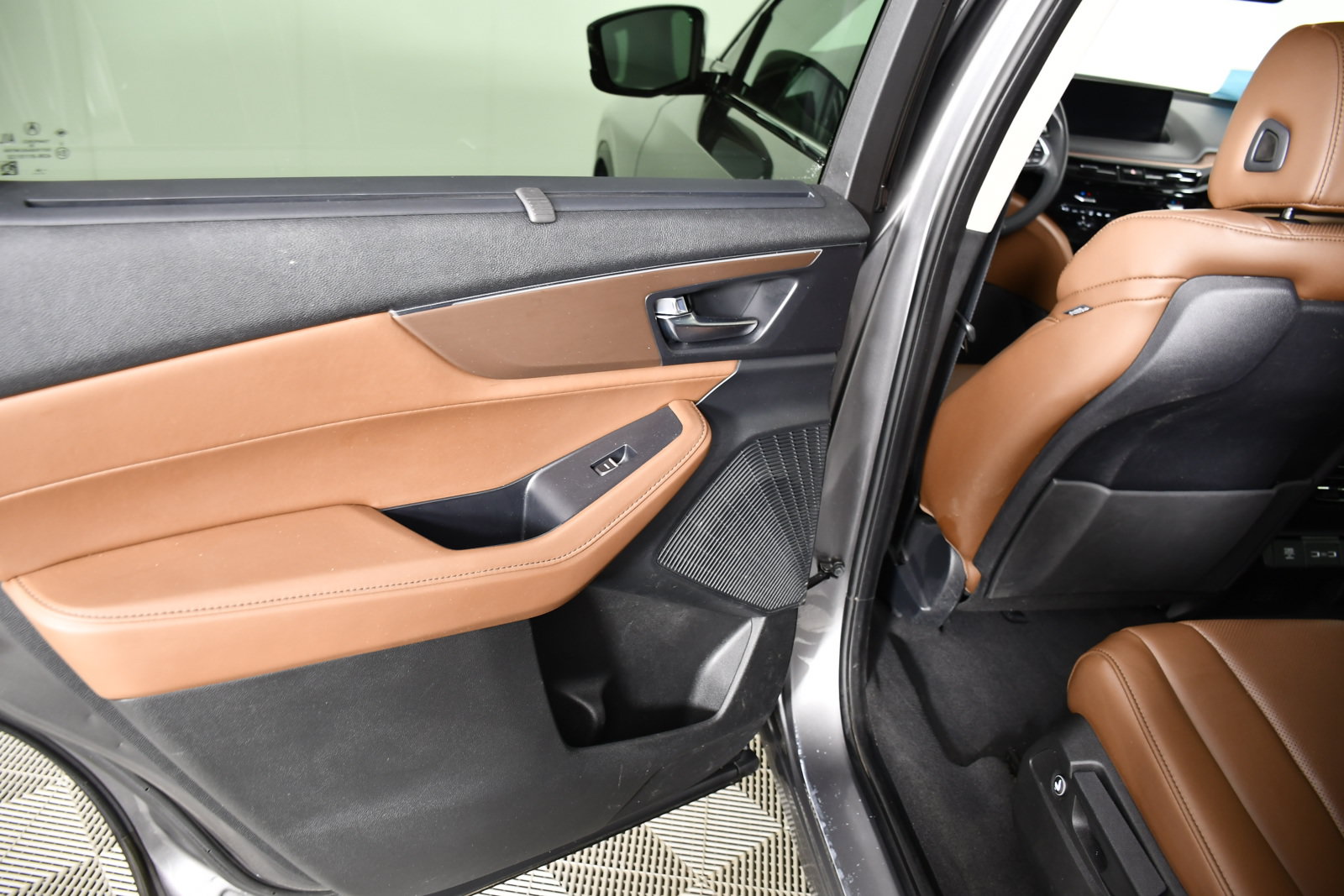 Certified 2024 Acura MDX SH-AWD w/ Technology Package image 46