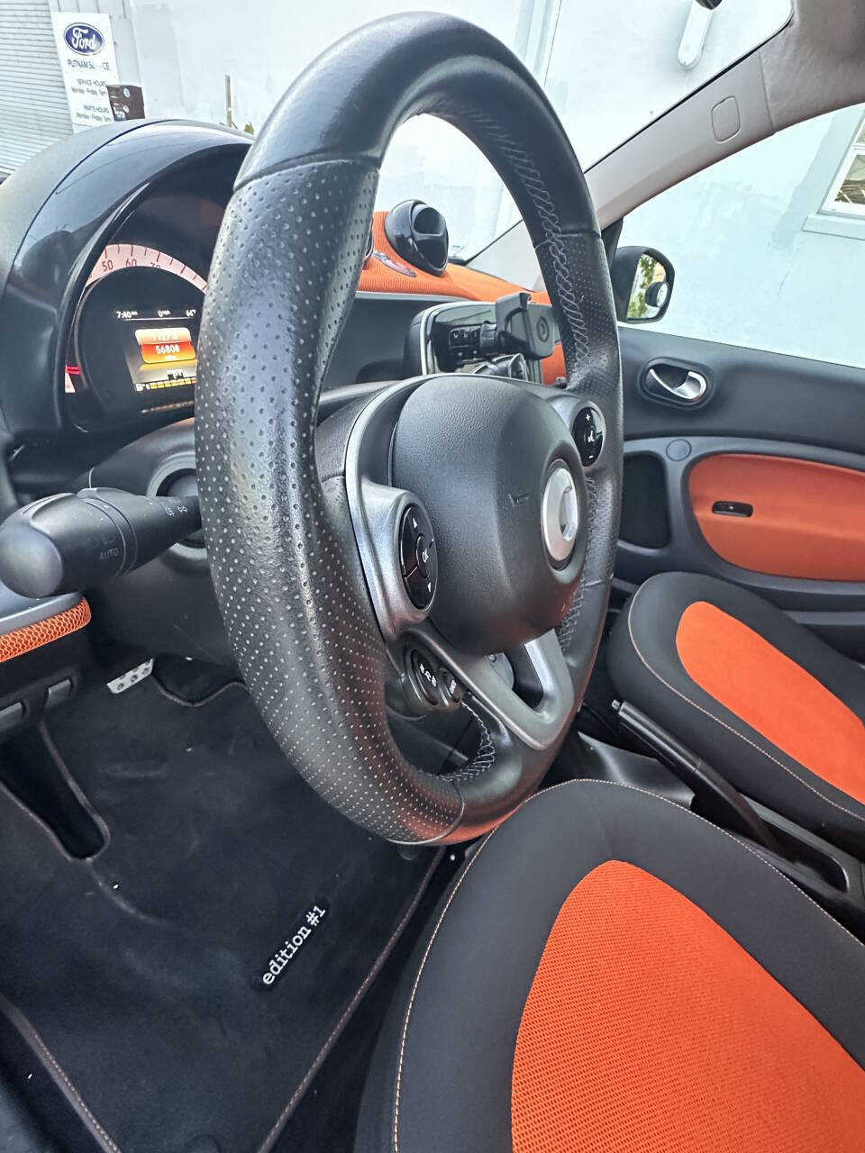 Used 2016 smart fortwo passion w/ Edition #1 Package RWD image 13