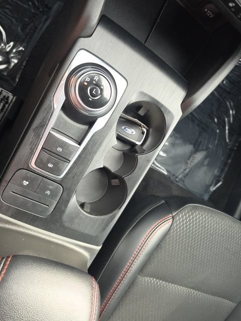 Used 2025 Ford Escape ST-Line Select AWD/4WD image 18
