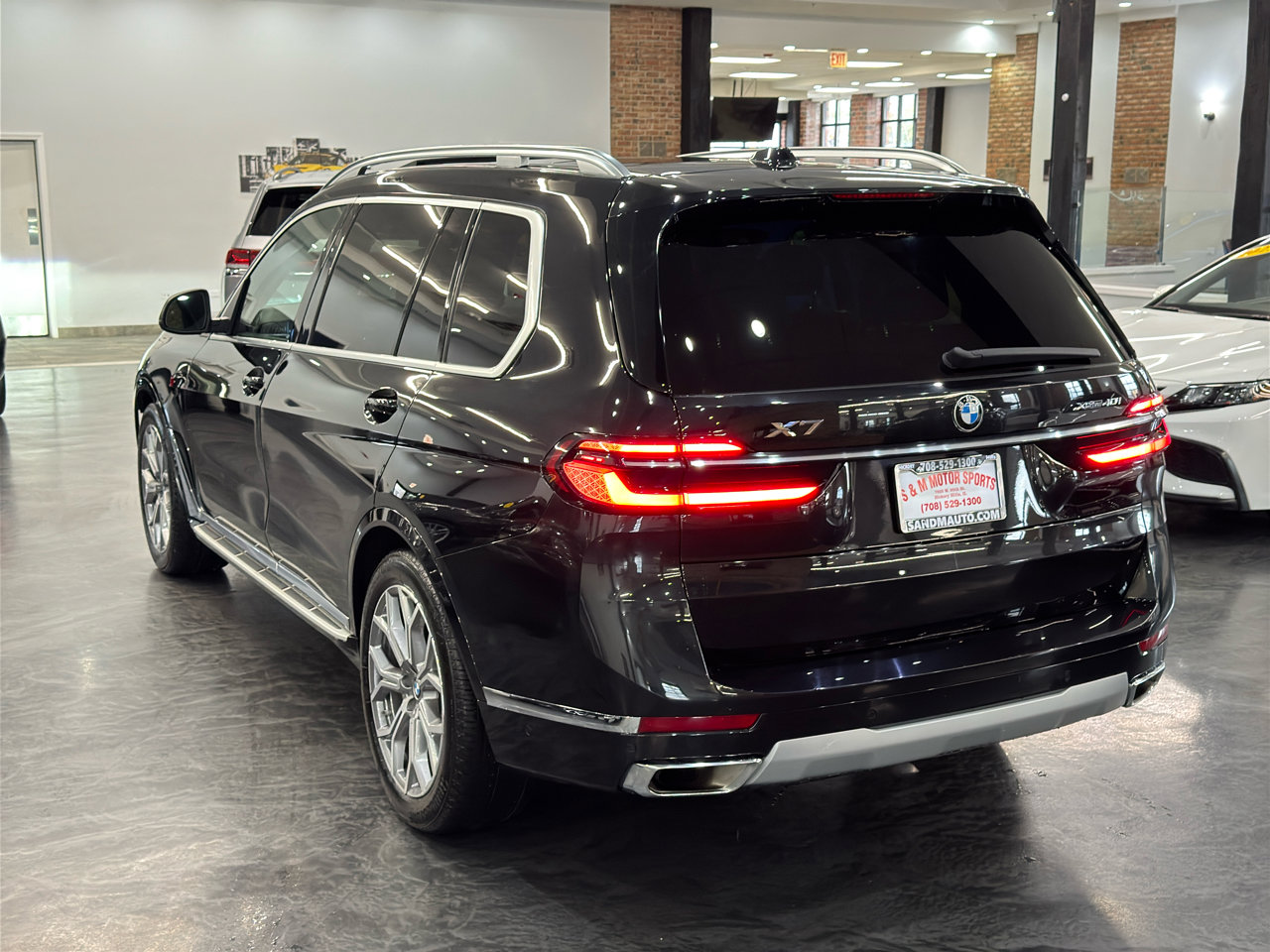 Used 2023 BMW X7 xDrive40i w/ Premium Package image 19