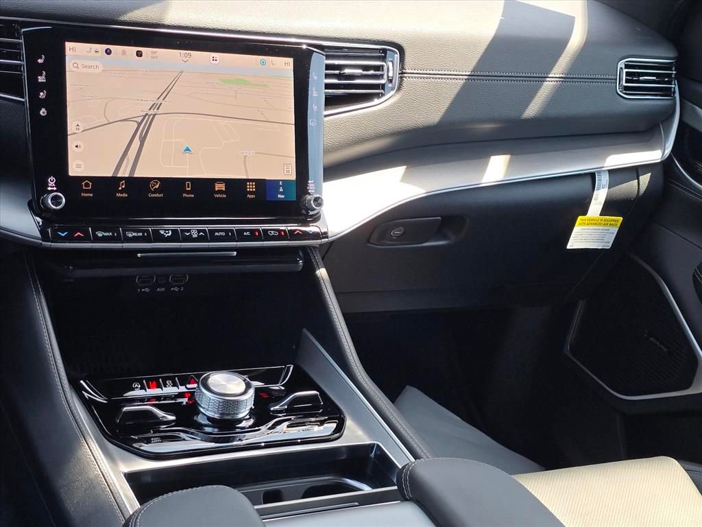 New 2026 Jeep Grand Wagoneer 4WD image 7