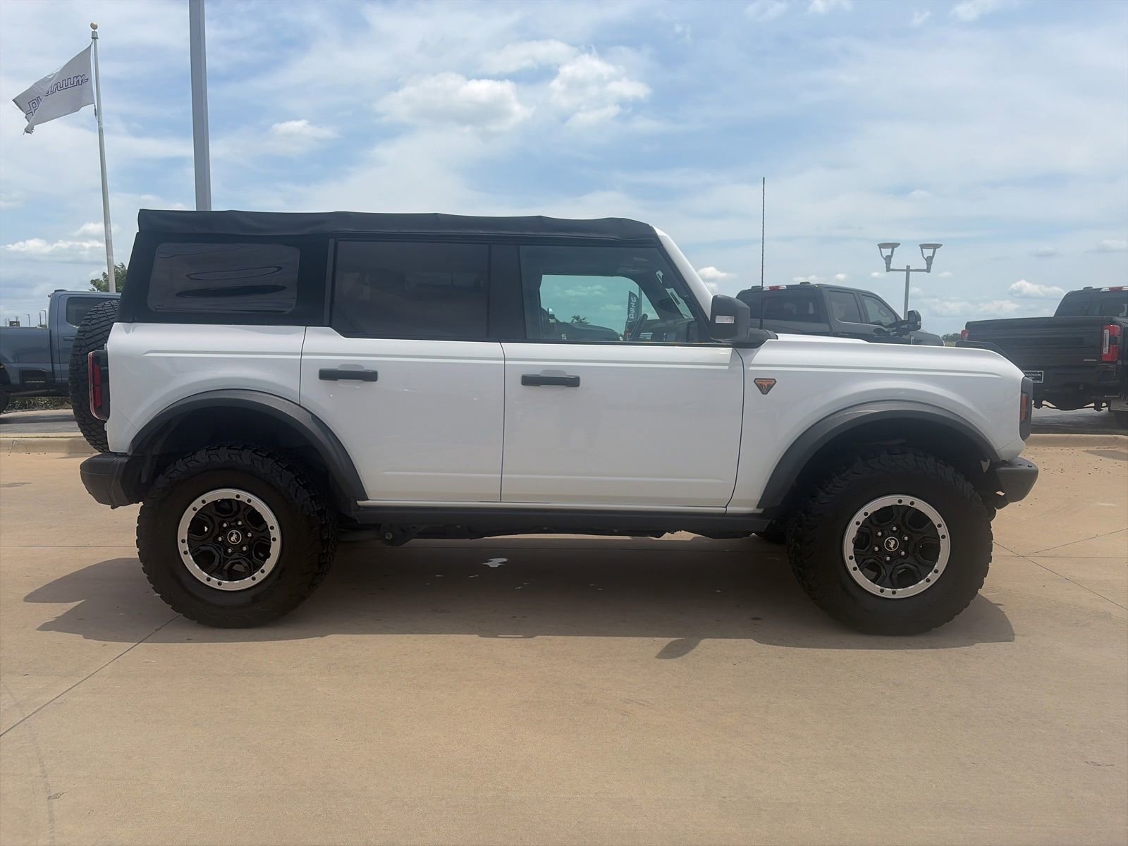 Used 2021 Ford Bronco Badlands AWD/4WD image 6