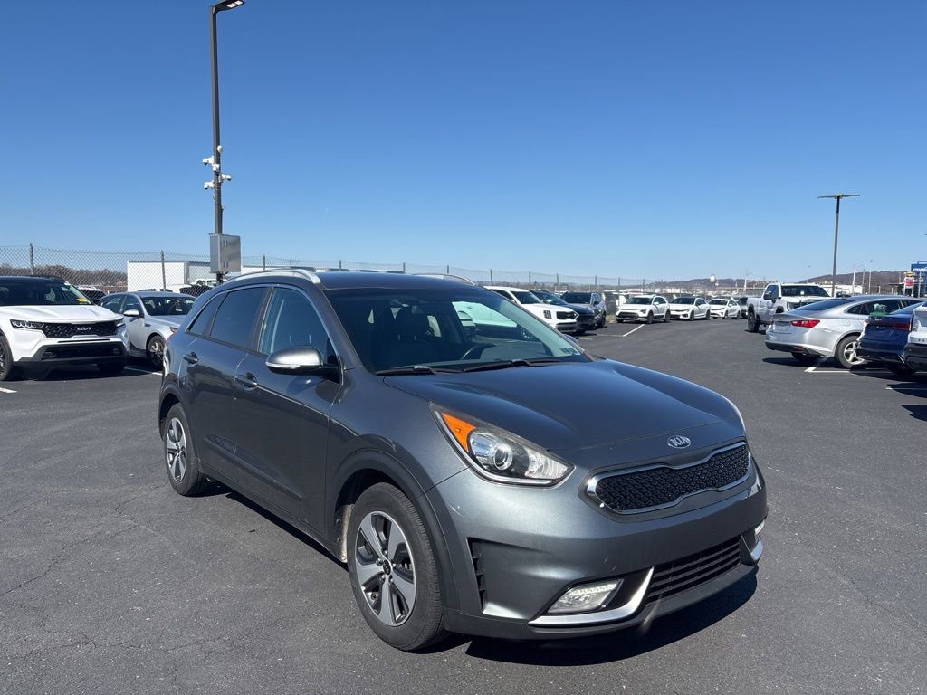 Used 2017 Kia Niro EX image 1