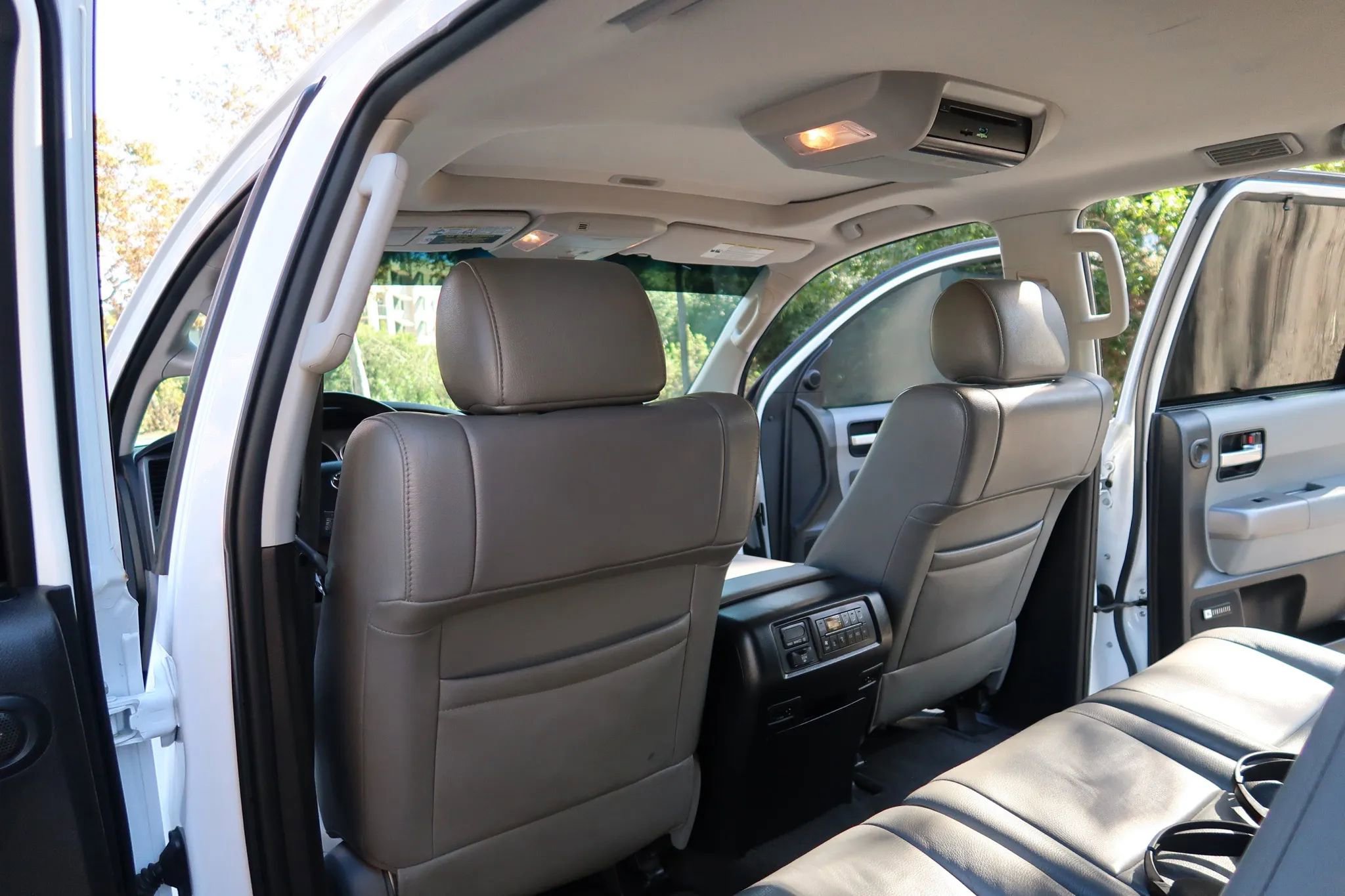 Used 2013 Toyota Sequoia Limited image 18