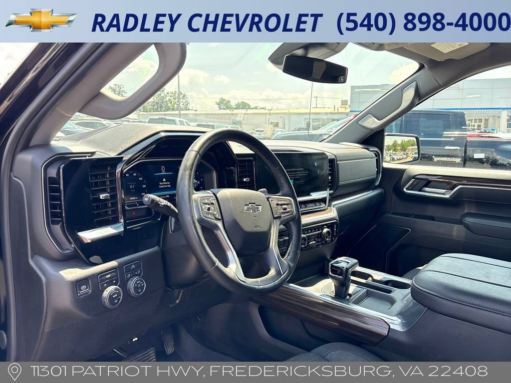 Used 2024 Chevrolet Silverado 1500 RST w/ Protection Package AWD/4WD image 4