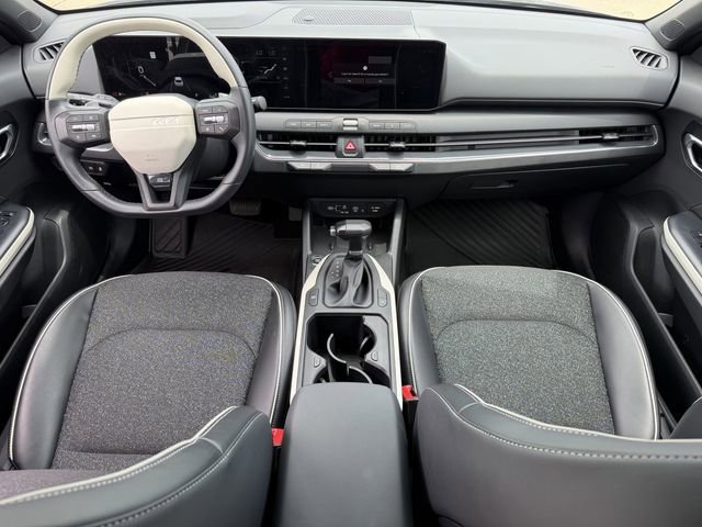 Used 2025 Kia K4 GT-Line FWD image 11
